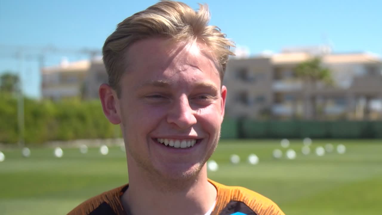 Hoopt Frenkie de Jong op komst Koeman bij Barcelona?