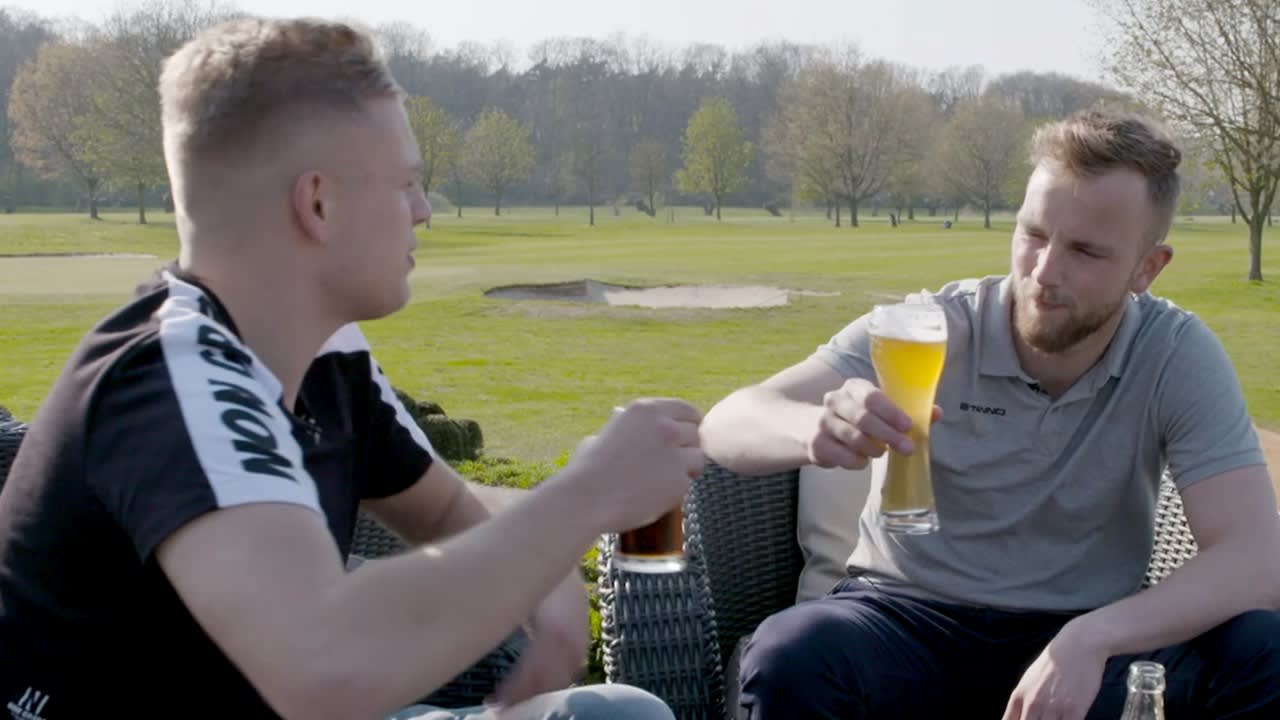 Dennis op pad met Hidde Jurjus: Zuipen, bordeel en golf