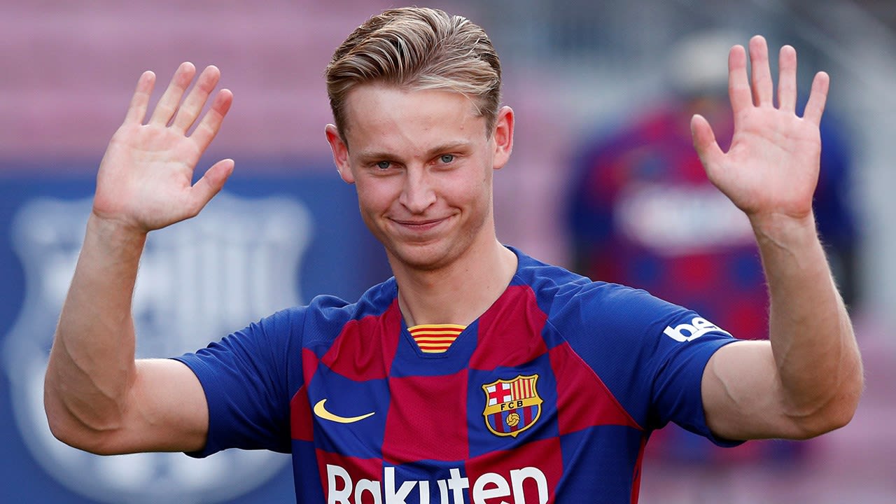 Vader Frenkie de Jong: 'Hij heeft het fantastisch naar zijn zin'