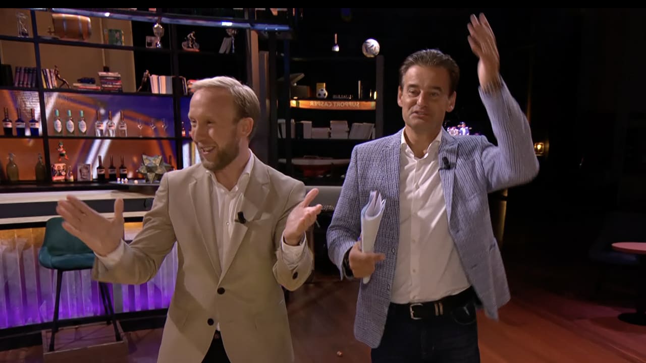 In de Wandelgangen twee keer verstoord: 'En jij probeert een verhaal te vertellen!'