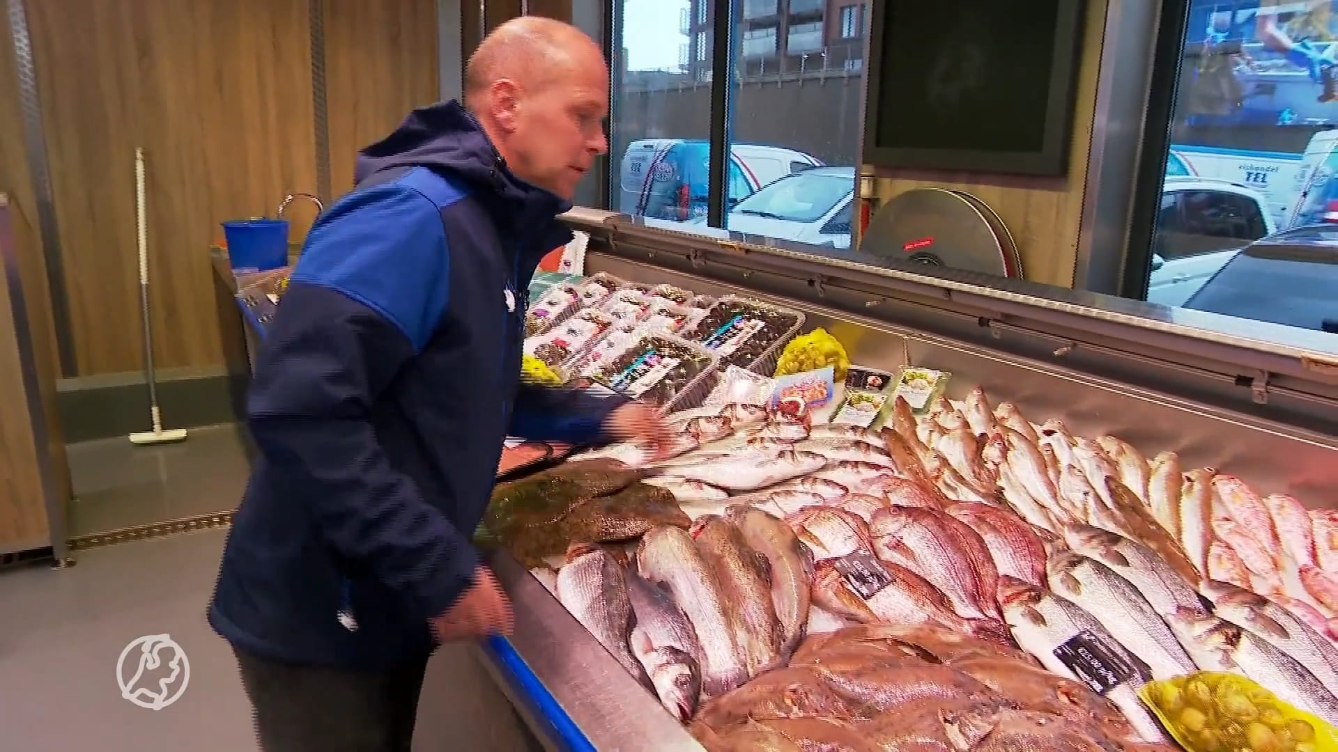 Vlees- noch visreclames door verbod in bushhokjes Noord-Holland: 'Gekkenwerk'