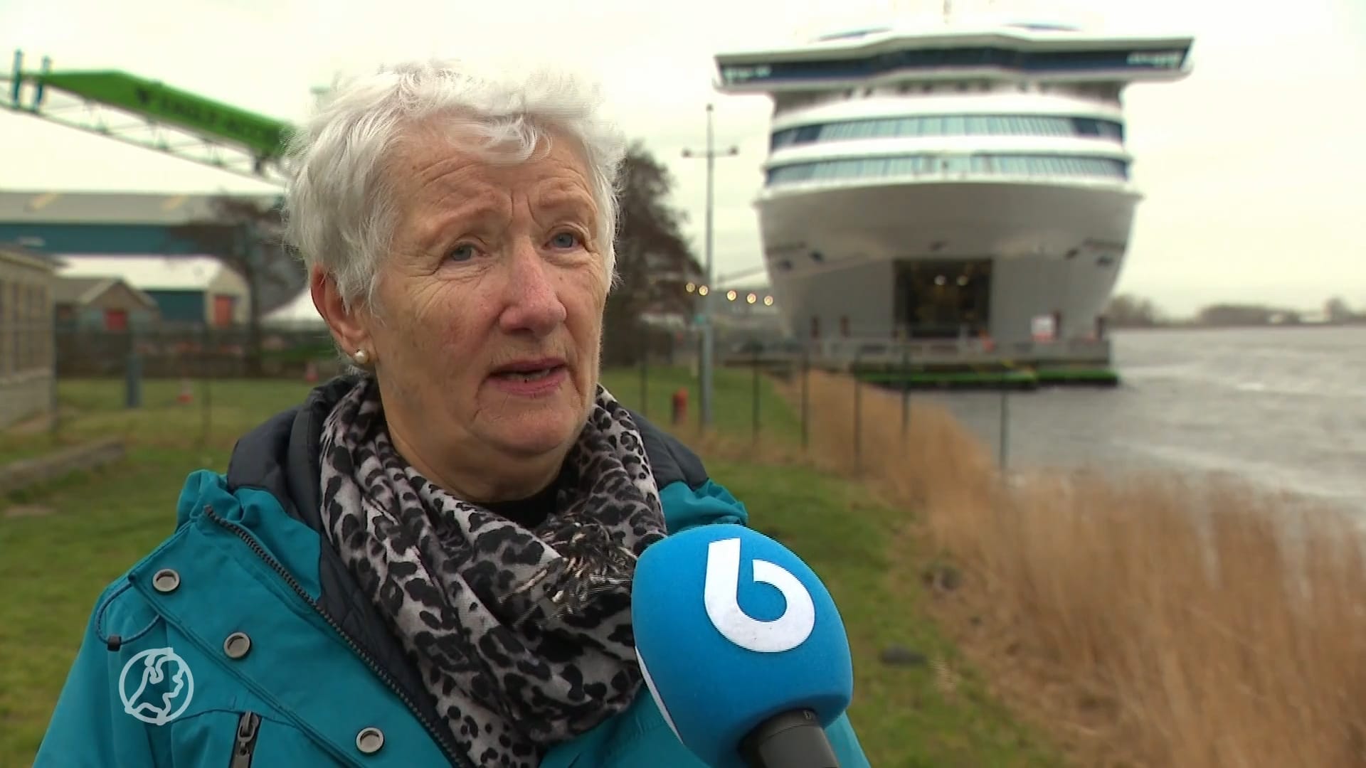 Asielboot mogelijk toch langer in Velsen-Noord: 'Ik voel me echt besodemieterd'