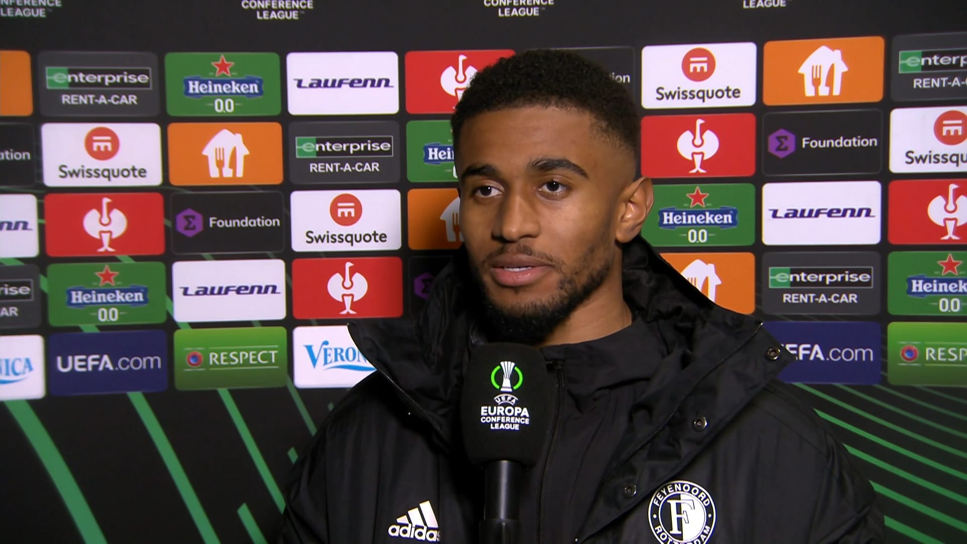 Nelson toont Bijlow-shirt na doelpunt: 'Hij is een speciaal persoon voor ons'