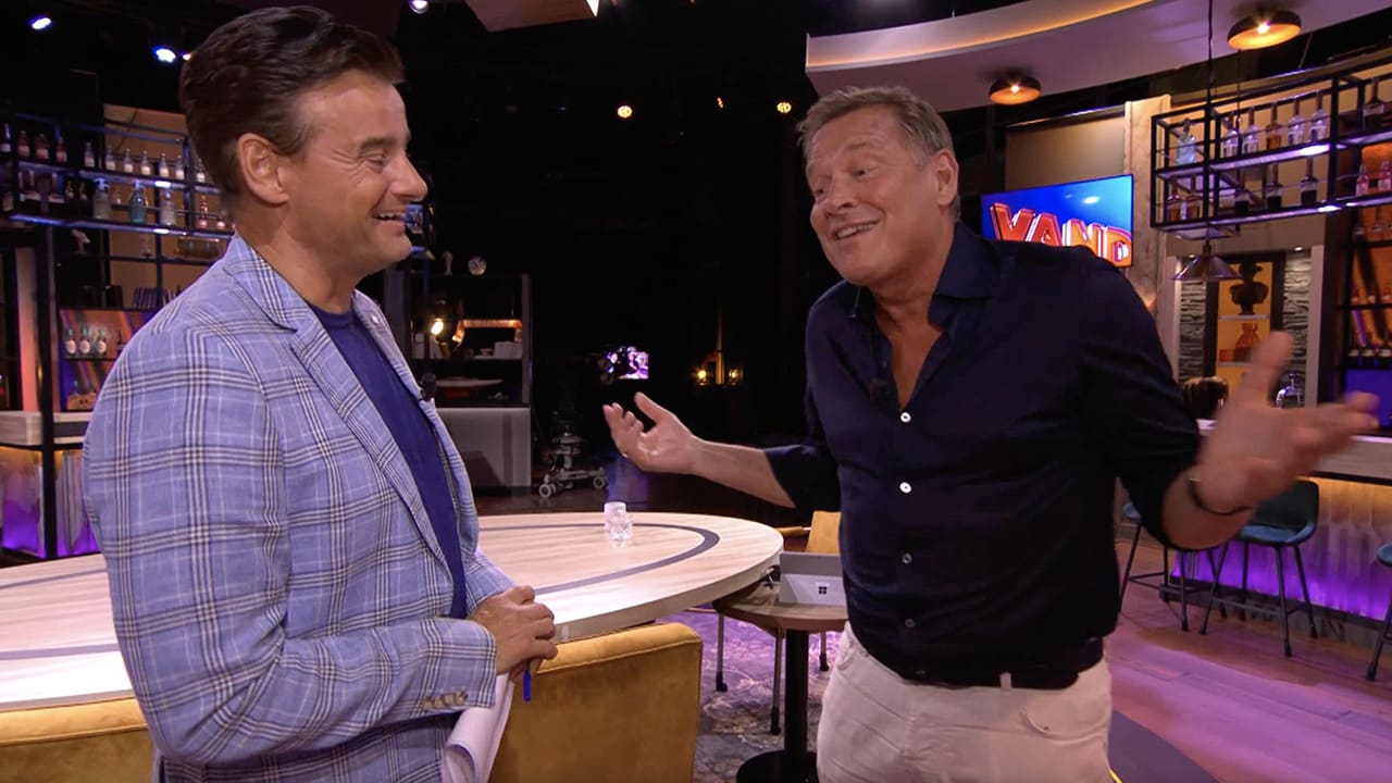 Albert Verlinde heeft het naar zijn zin bij Vandaag Inside: 'Het is echt in de kroeg met elkaar ouwehoeren'