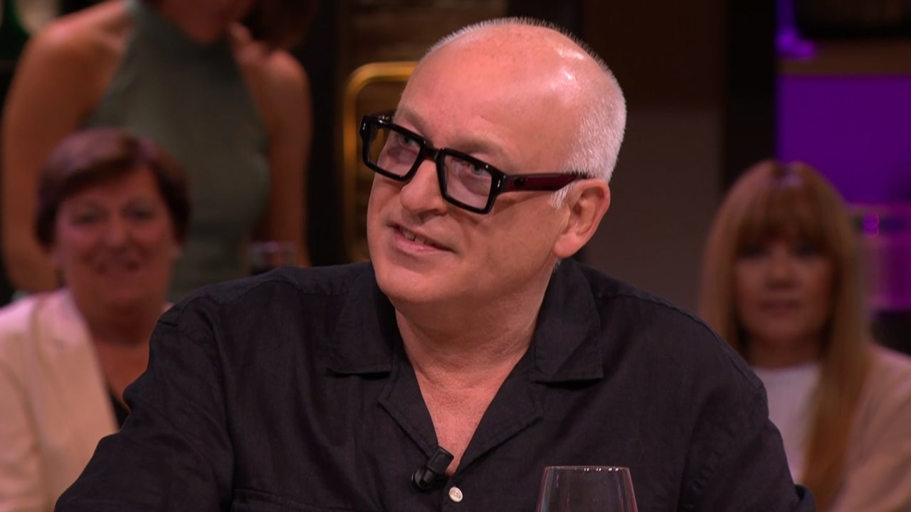 René over spuuglelijke Televizier-ring: ‘Er is bij mij ingebroken: alles weg, behalve dat ding!’