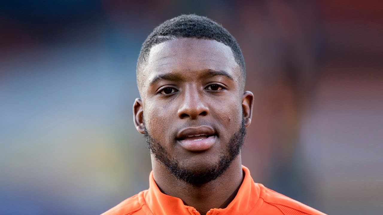 Bazoer wil terugkeren in Oranje: 'Dat is één van mijn doelen'...