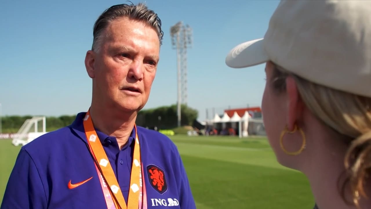 Louis van Gaal al jaar lang op dieet: 'Vind je mij er niet goed uitzien?!'