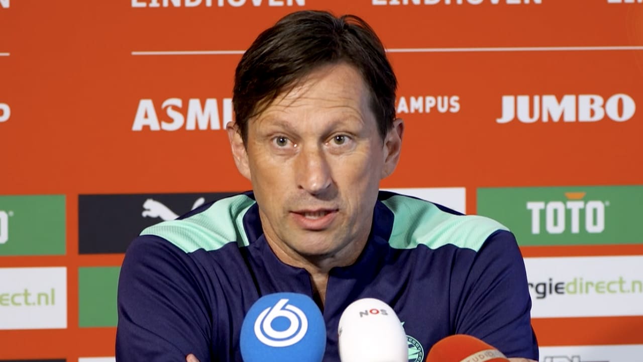 Schmidt trots: 'Nog maar weinig ploegen in Europa die strijden voor drie prijzen'