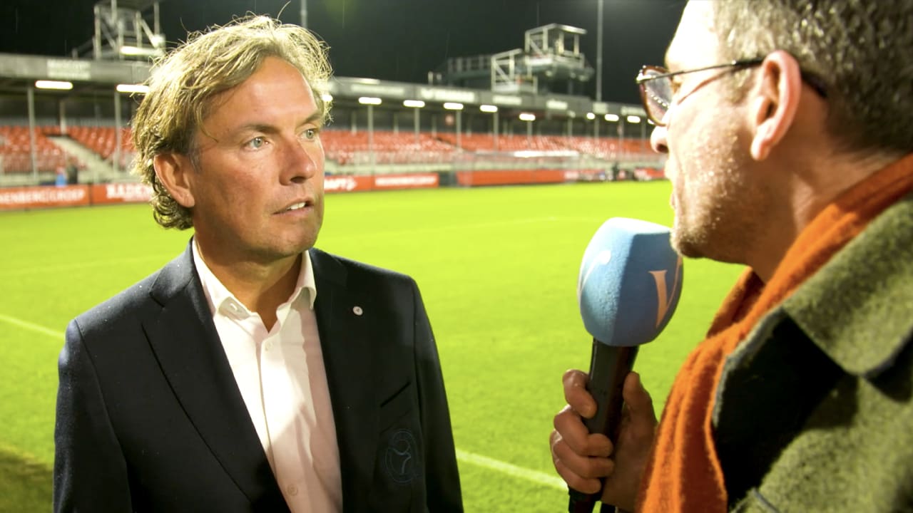 Alex Pastoor na vraag Tom Staal: 'Voel jij je daar prettig bij?'