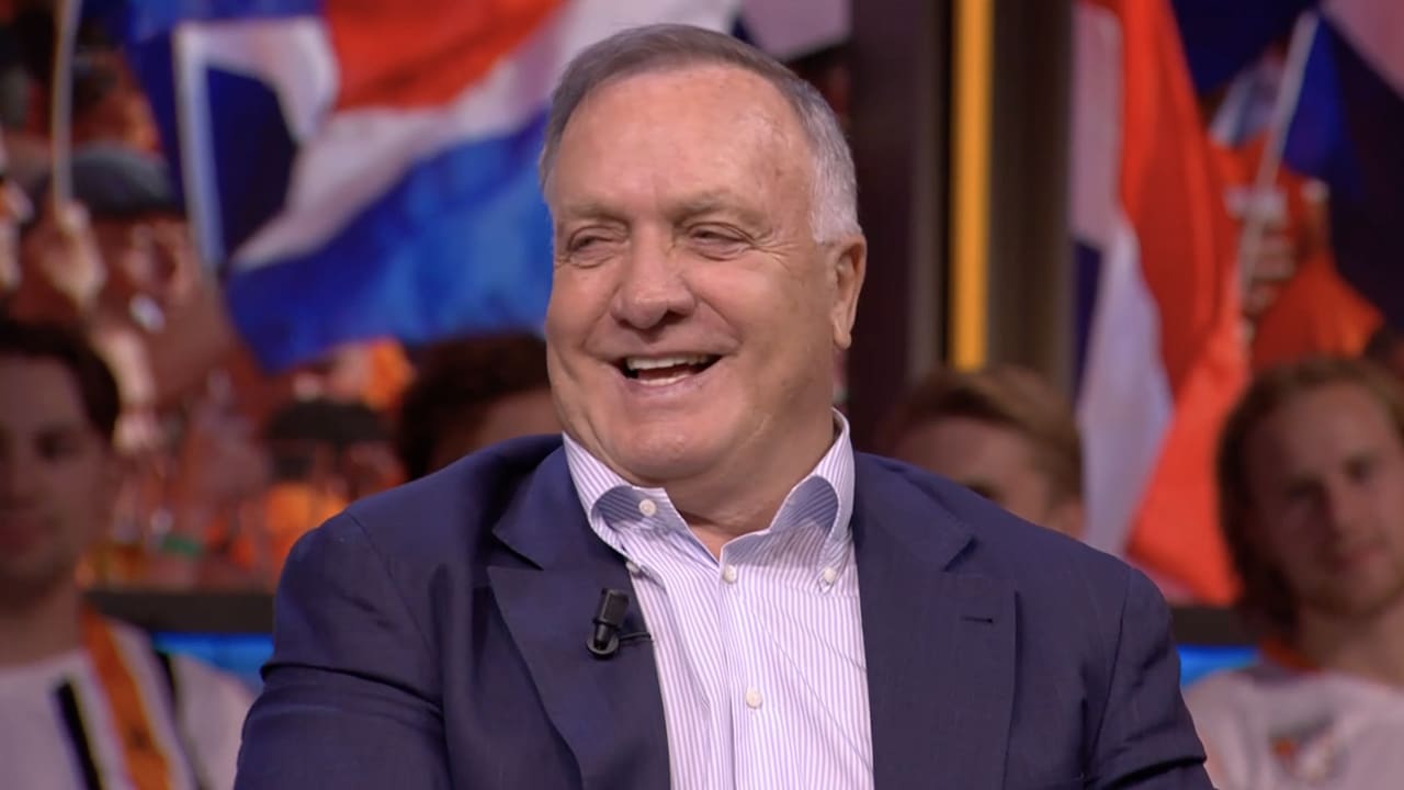 Dick Advocaat maakt opstelling voor Oranje: 'Lekker makkelijk als je geen club hebt'