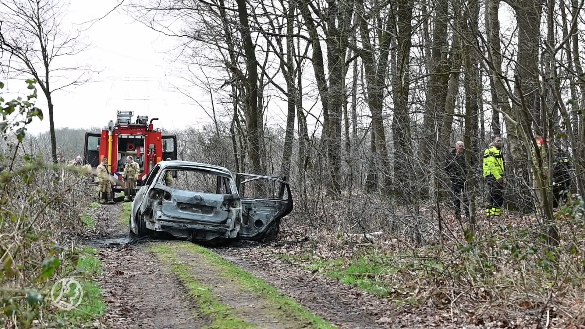 Dode gevonden in uitgebrande auto