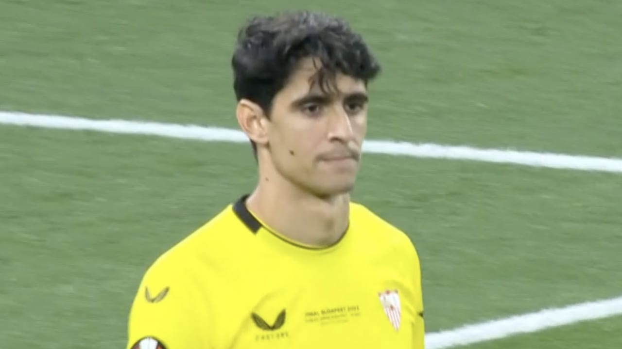 KANS: Bono brengt redding op schot van Spinazzola