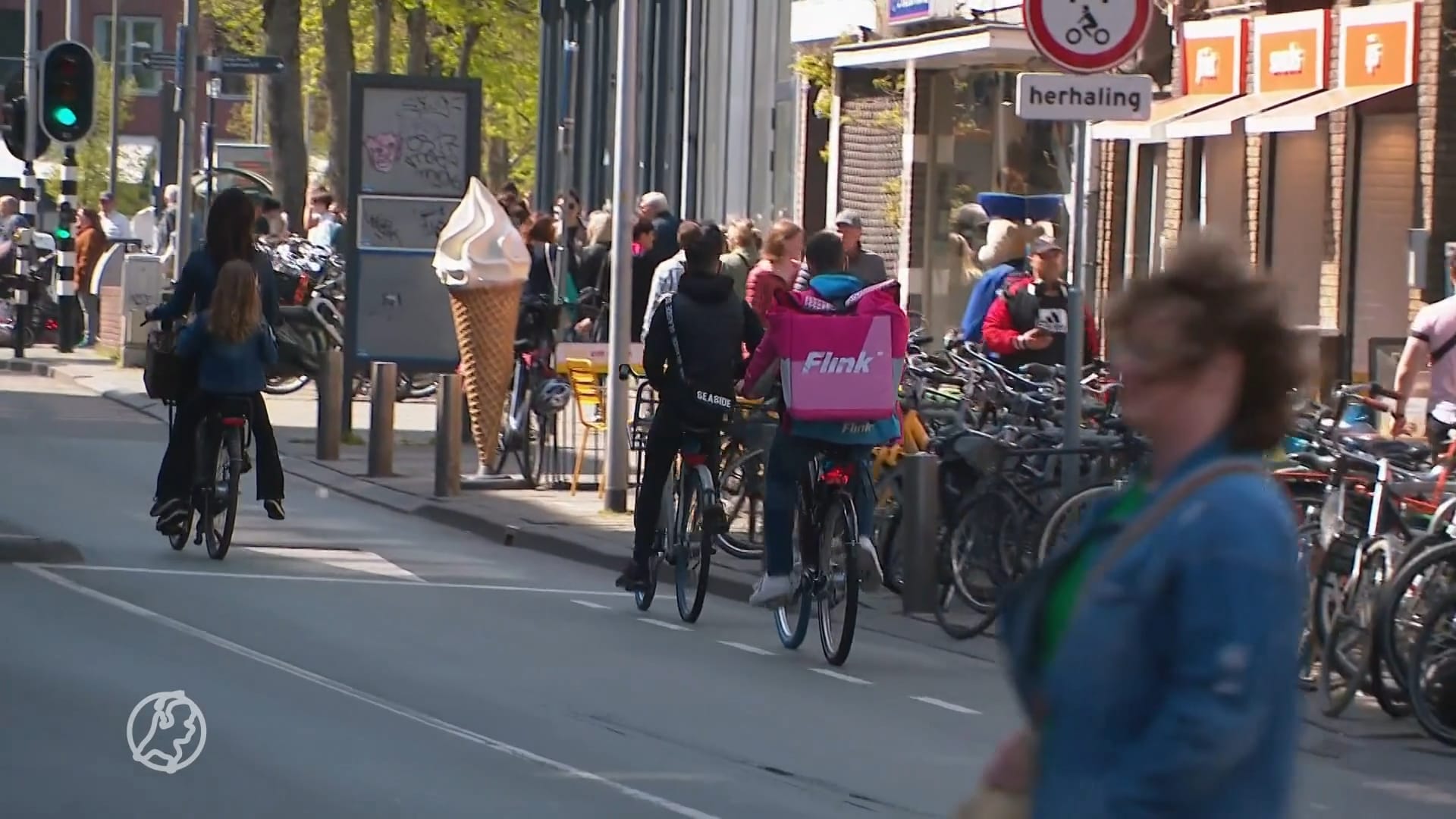 Buurt in Breda ervaart overlast door flitsbezorgers: 'Ik word regelmatig van mijn sokken gereden'