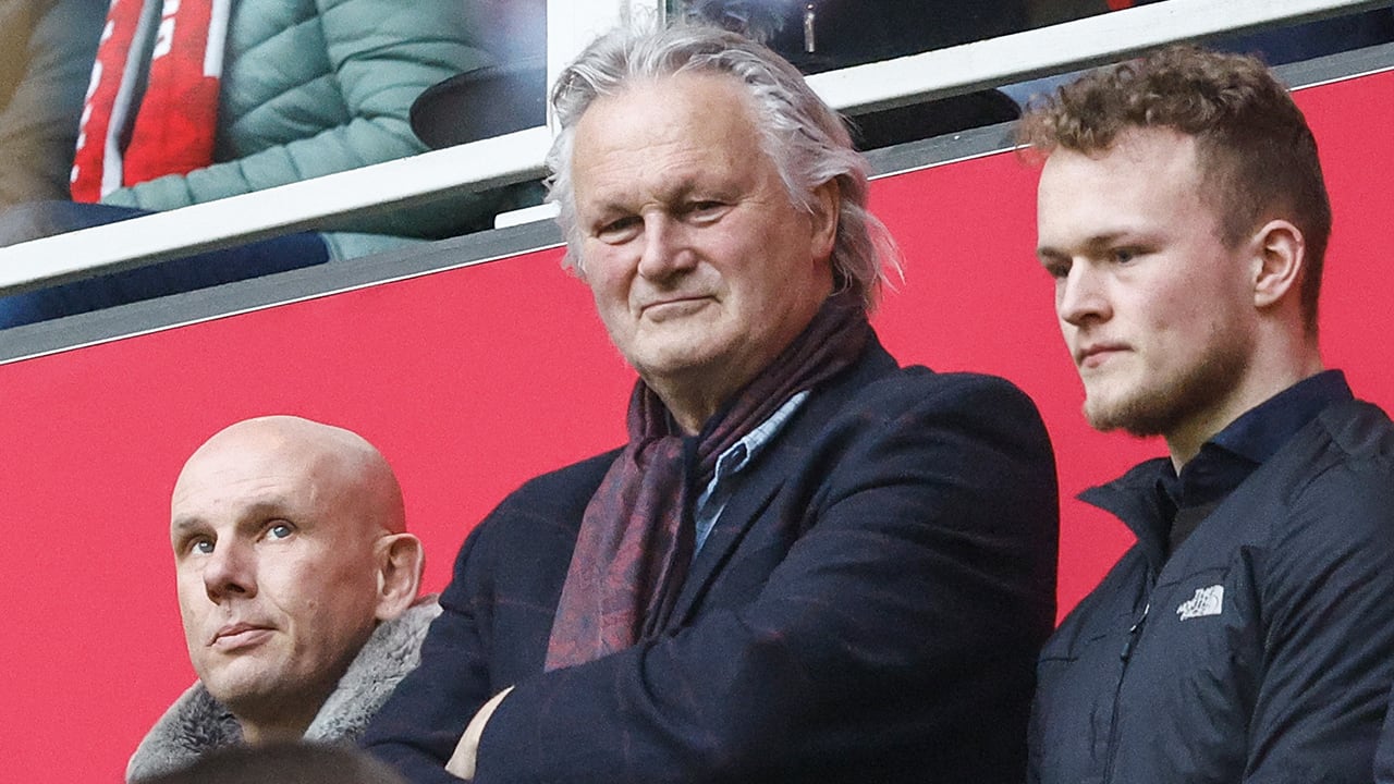 Harde uithaal naar rvc-voorzitter van Ajax: 'Een baantjeszieke ijdeltuit!'