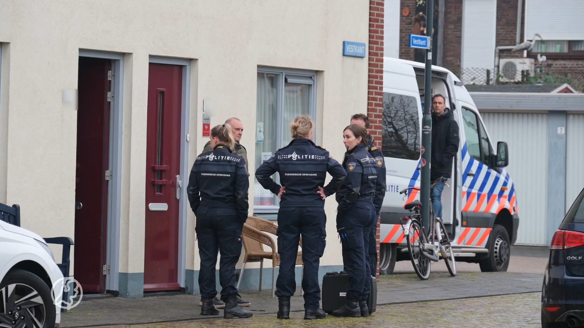 Politie onderzoekt huis in Breda na overlijden baby