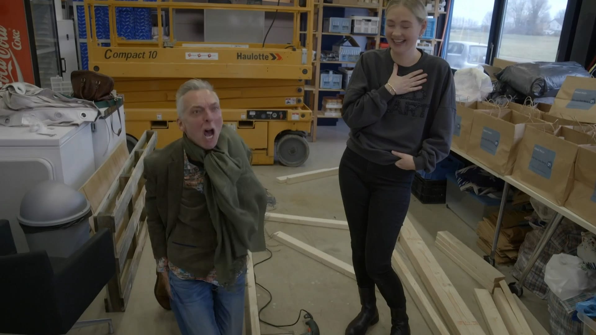 Meilandjes gaan weer ouderwets klussen maar of dat goed gaat...