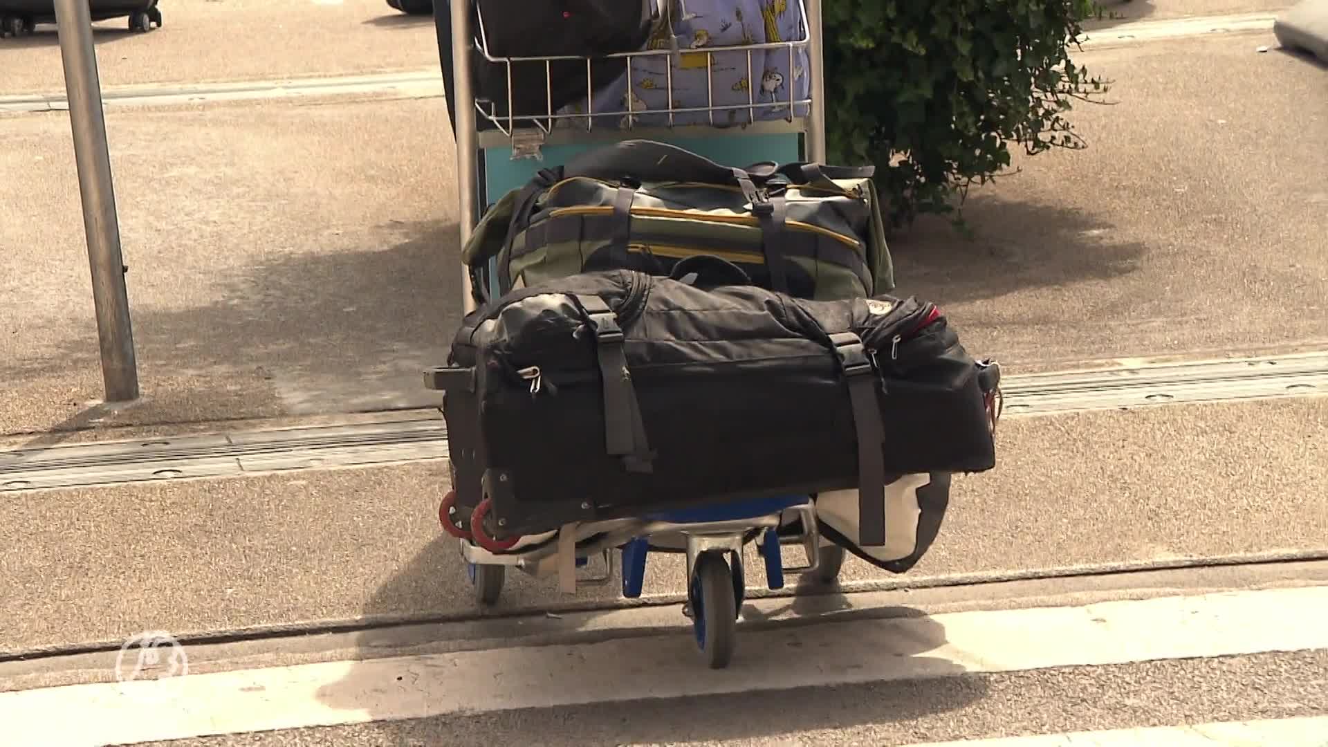 Kofferchaos op Schiphol gaat onverminderd door: 'Al honderden schades en telefoontjes'