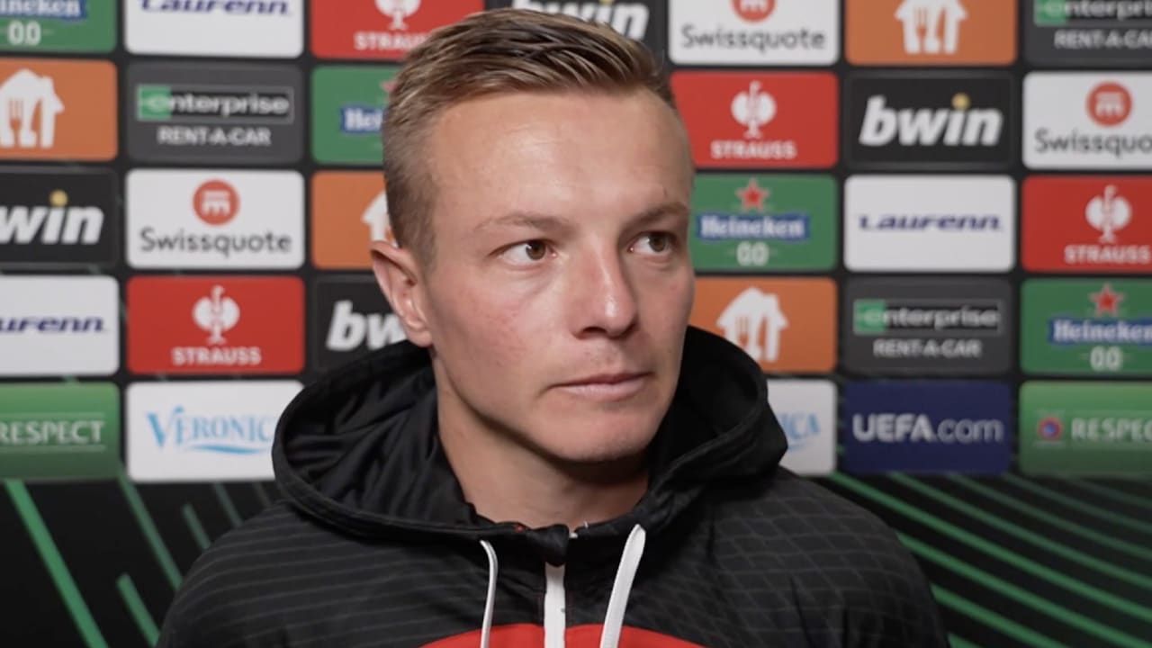 Jordy Clasie legt vinger op zere plek: 'Als ploeg denken dat je er al bent'