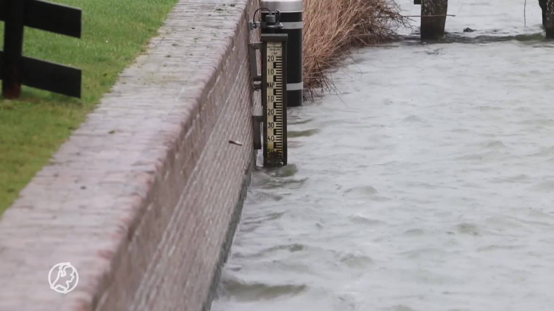 Historisch stoomgemaal in Friesland in werking om vele regen weg te pompen