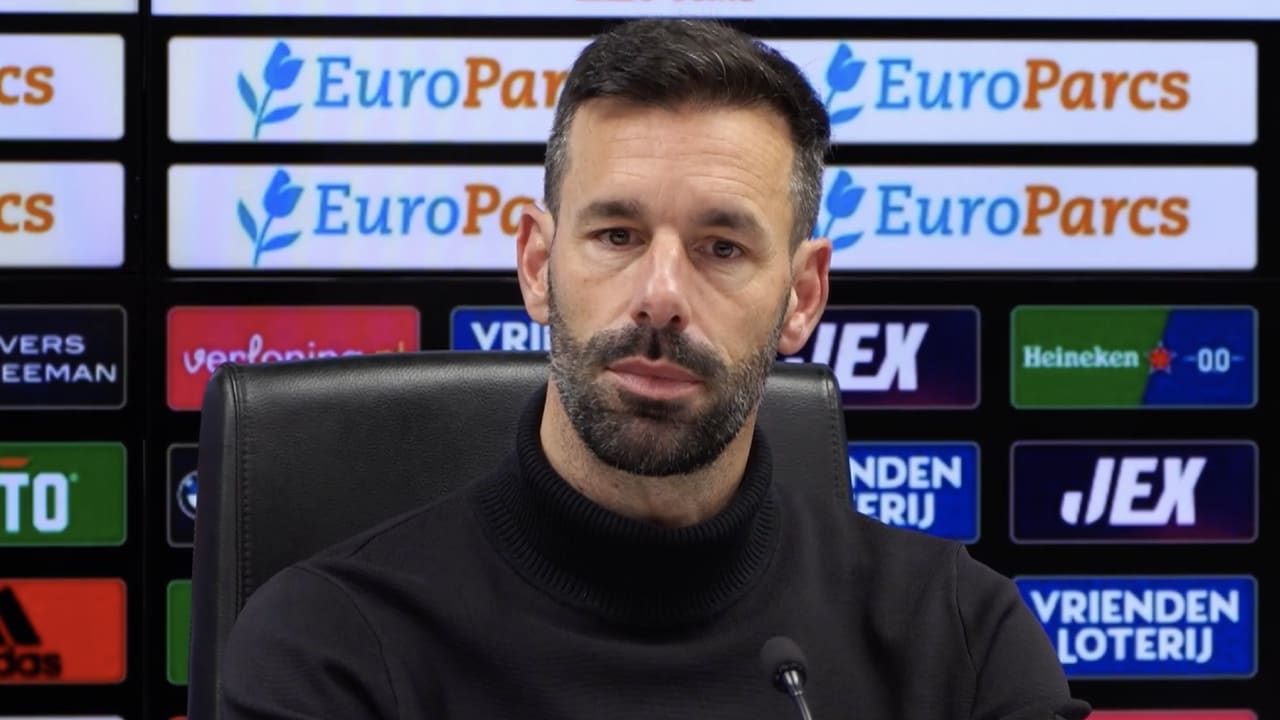 Van Nistelrooij niet te spreken over beslissing Makkelie: 'Een grote inschattingsfout!'