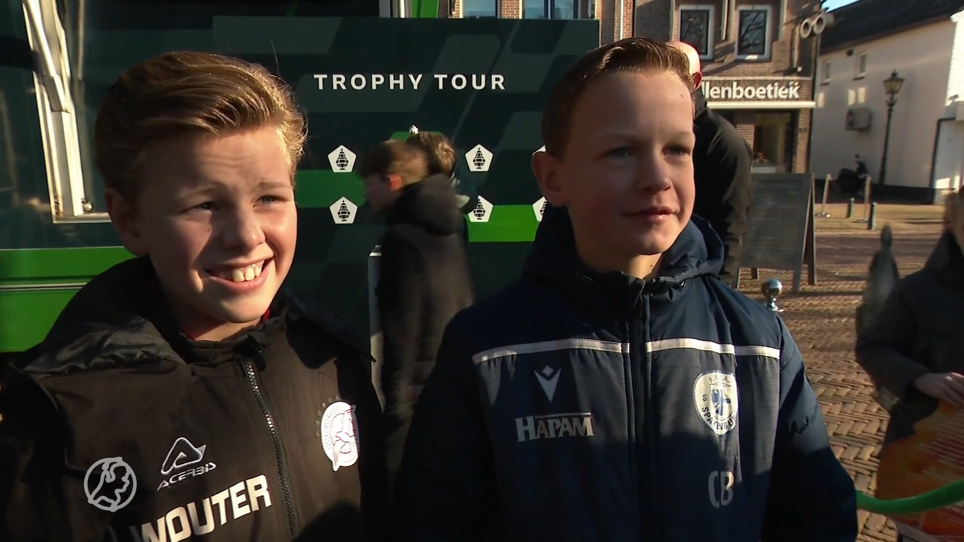 Blauw tegen Oranje? Fans in Spakenburg maken zich op voor bekerkraker