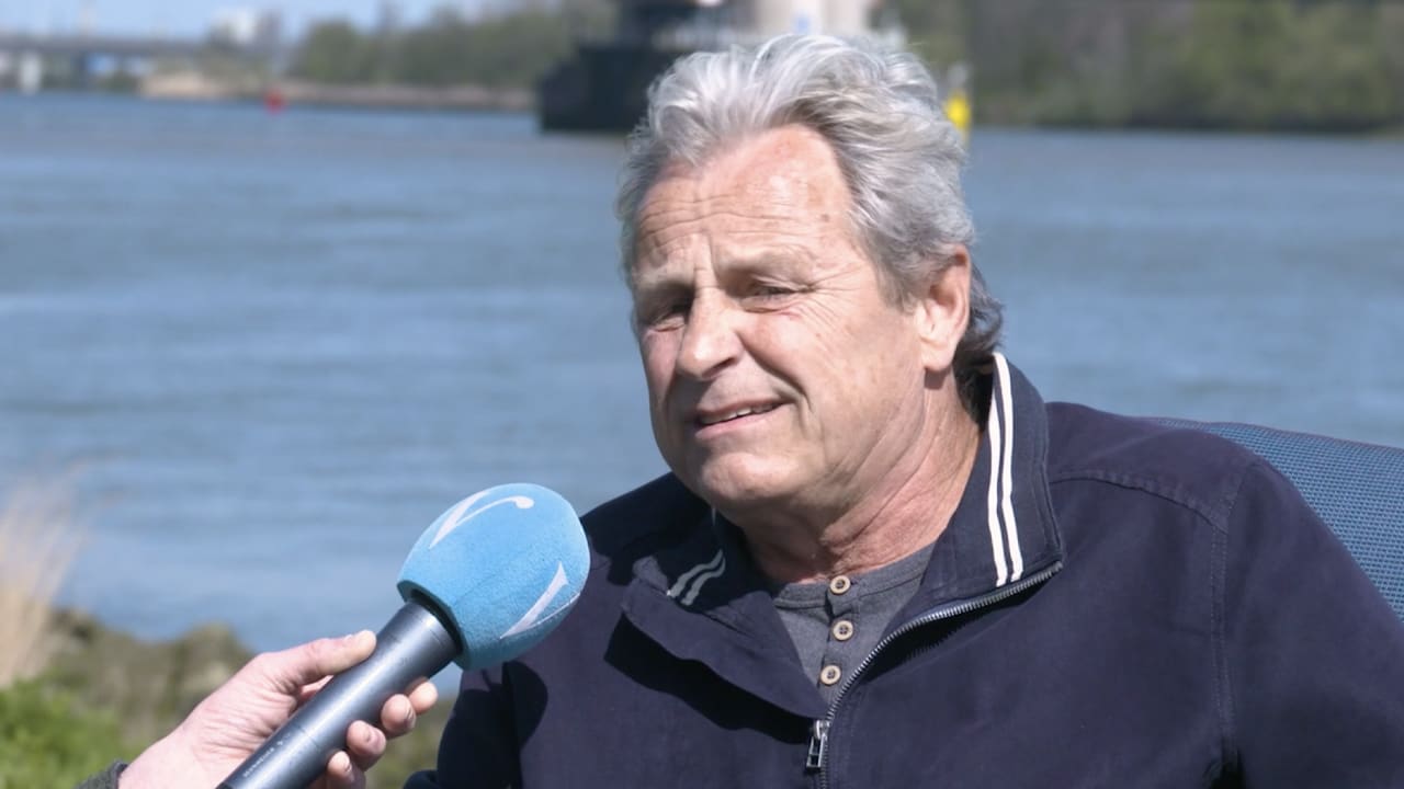Peter Houtman richt zich tot Slot: 'Arne, als het even kan, blijf dan even!'