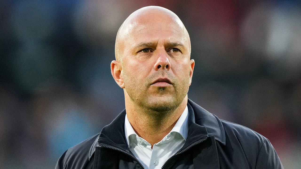 Slot analyseert Eredivisie-wedstrijden Ajax en noemt sleutel tot succes
