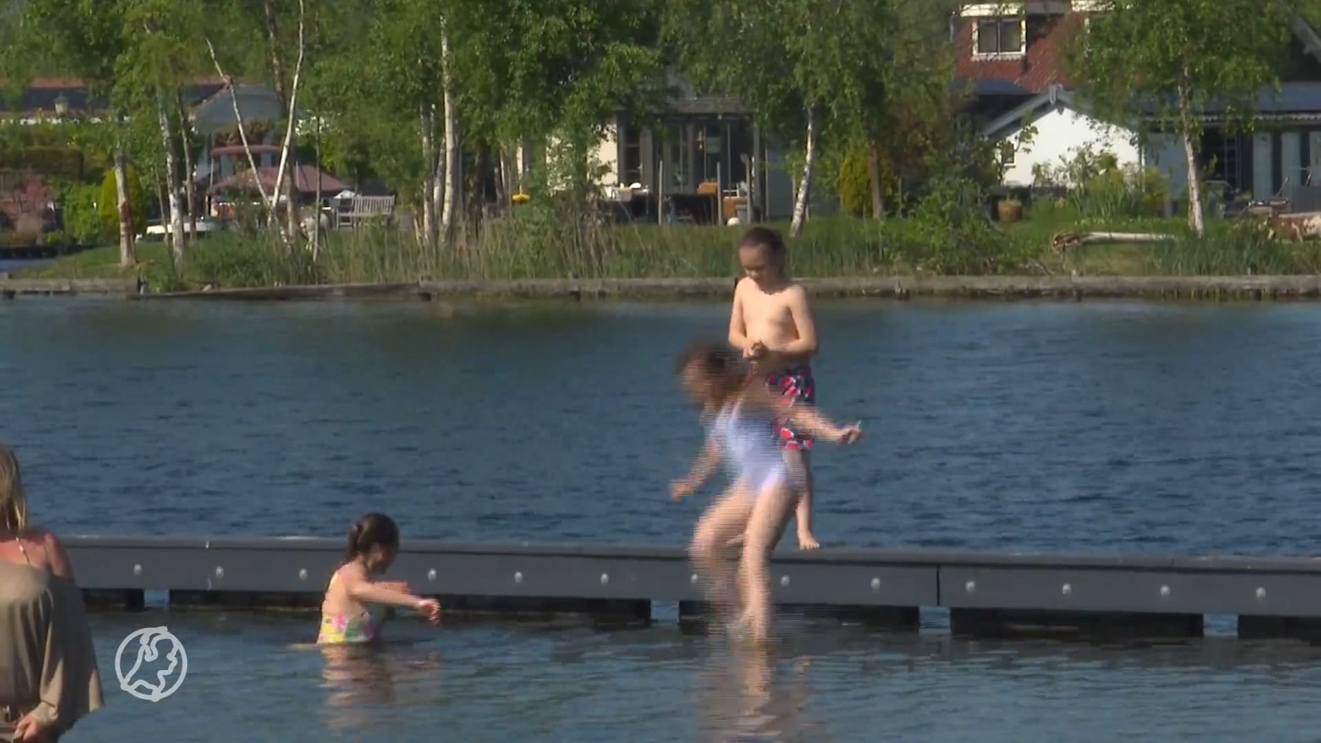 Nederland geniet van zomers weer