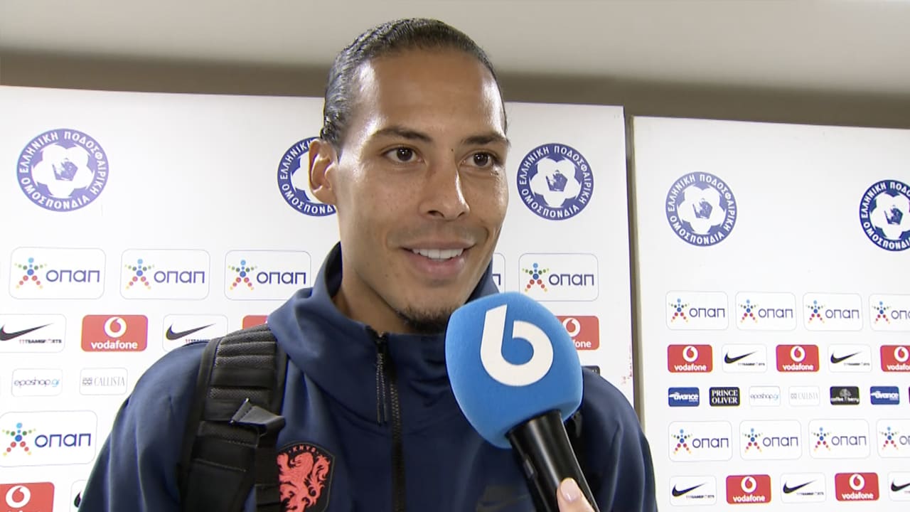 Van Dijk dacht bij penalty niet terug aan WK: ‘Ik ben blij dat ‘ie erin ging!’