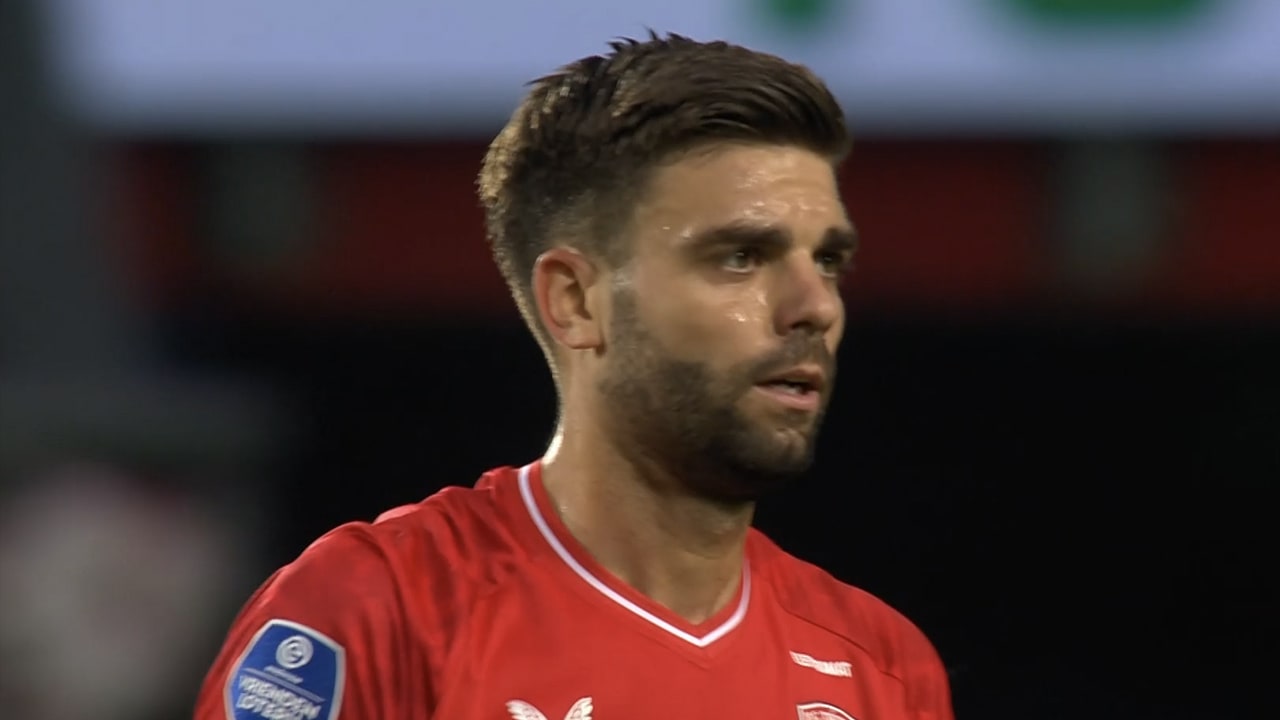 KANS: FC Twente bijna op 2-0 voorsprong na kansen Pröpper en Van Wolfswinkel