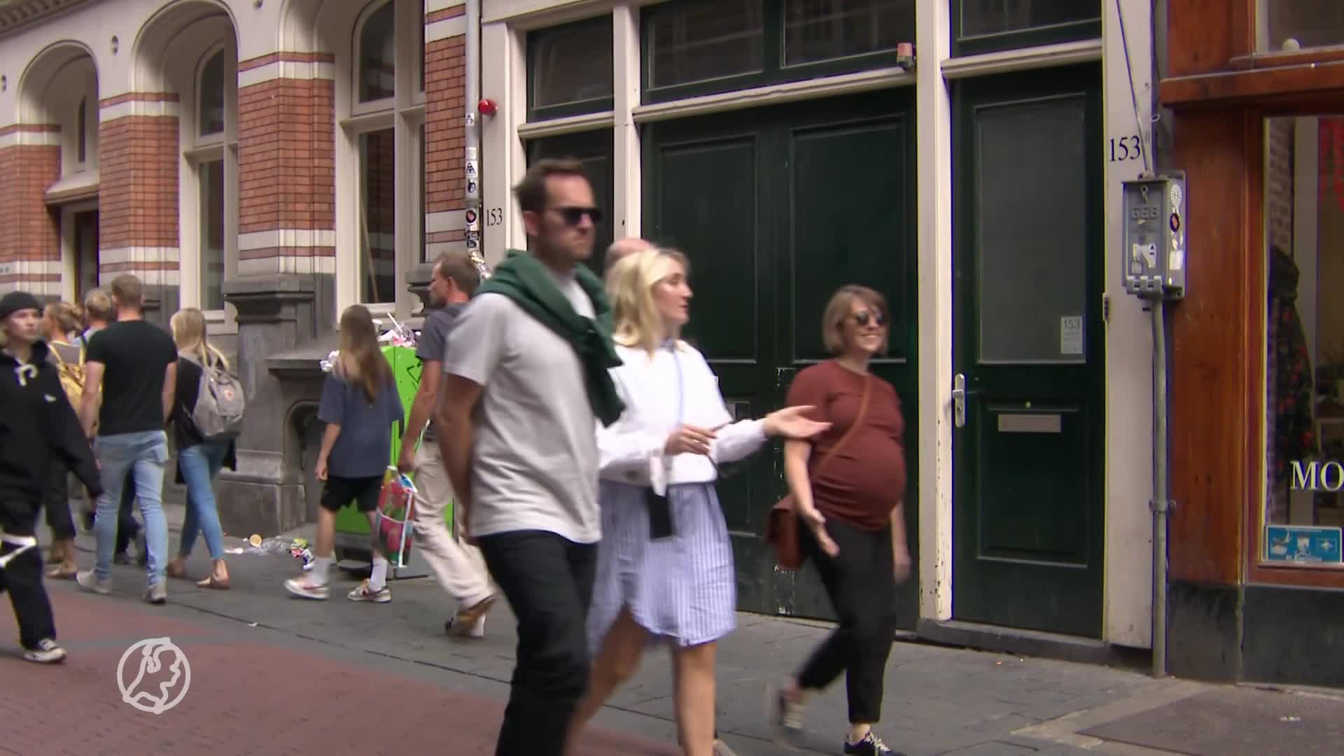 Mannen 'koppen' halfnaakte vrouwen in nieuwe video feest studentencorps