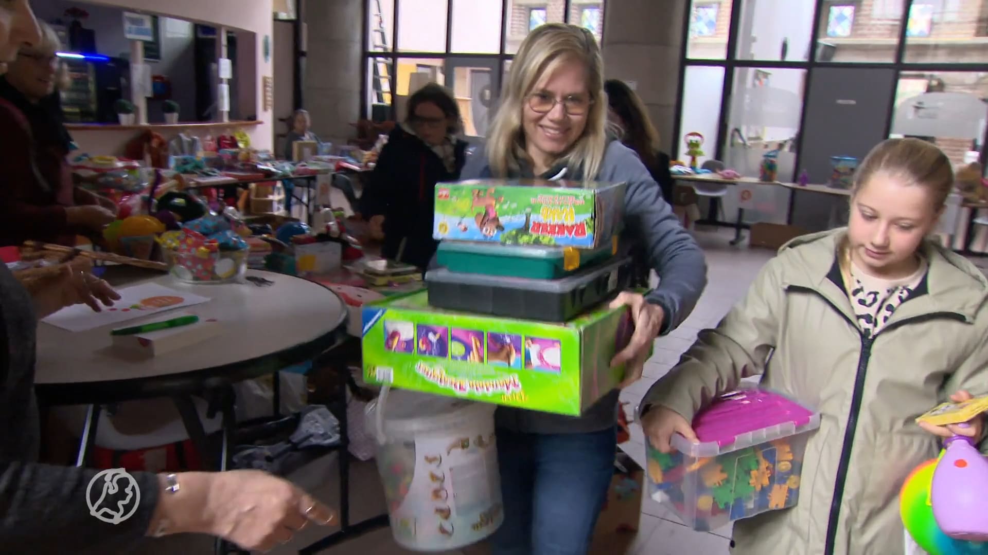 De zak van Sinterklaas voor groot en klein voorzien van geruild speelgoed