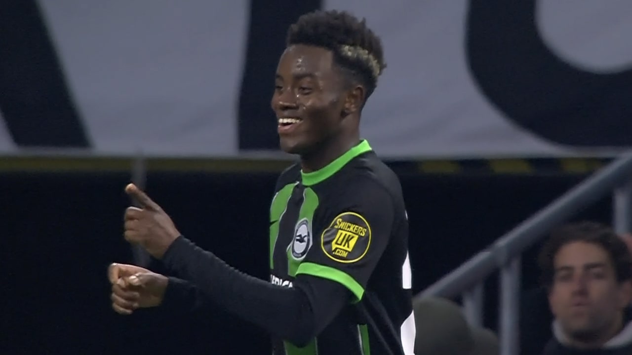 VIDEOGOAL: Ajax - Brighton & Hove Albion 0-2 (Adingra)