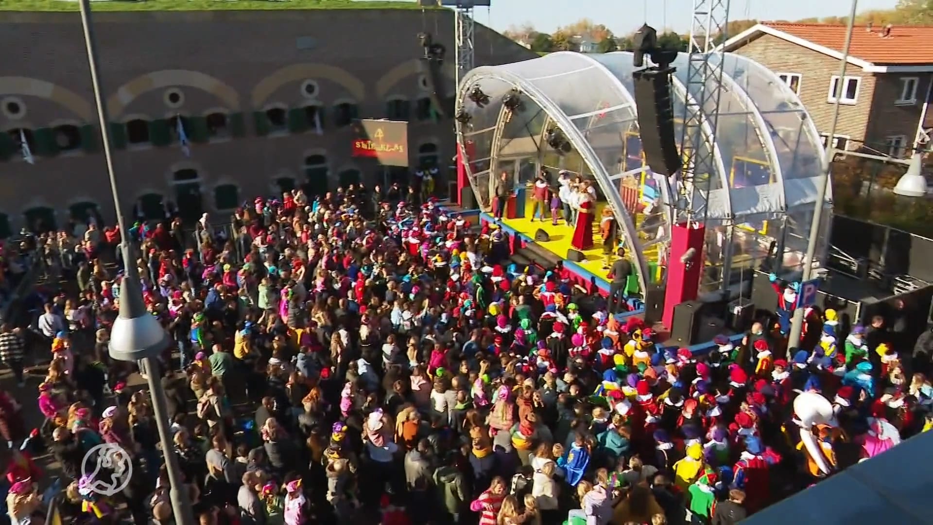 Plottwist: Sinterklaas komt aan in enorm vliegtuig