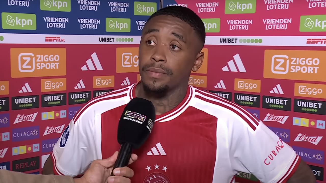 'Er komt na afloop geen zinnig woord uit bij Steven Bergwijn'