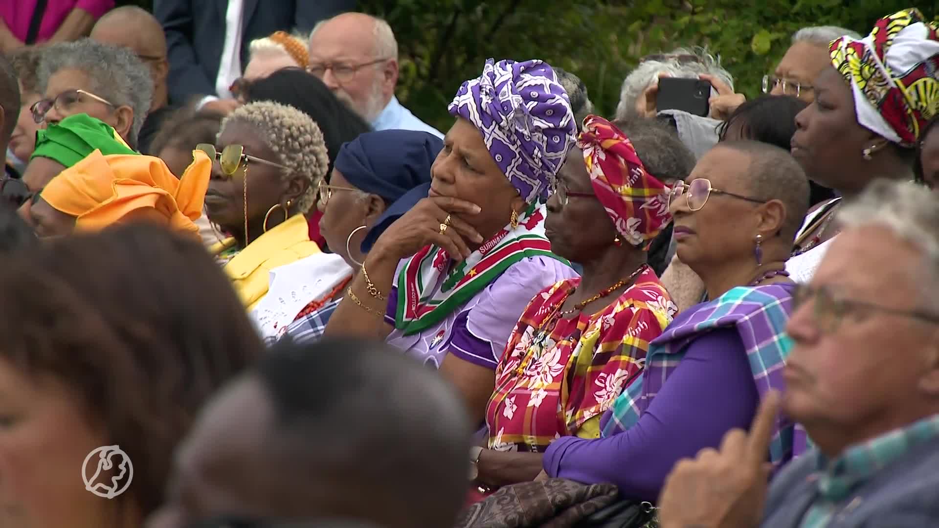 Burgers plaatsen zelf slavernijmonument in Vlissingen: 'Ik hoop dat ze het laten staan'