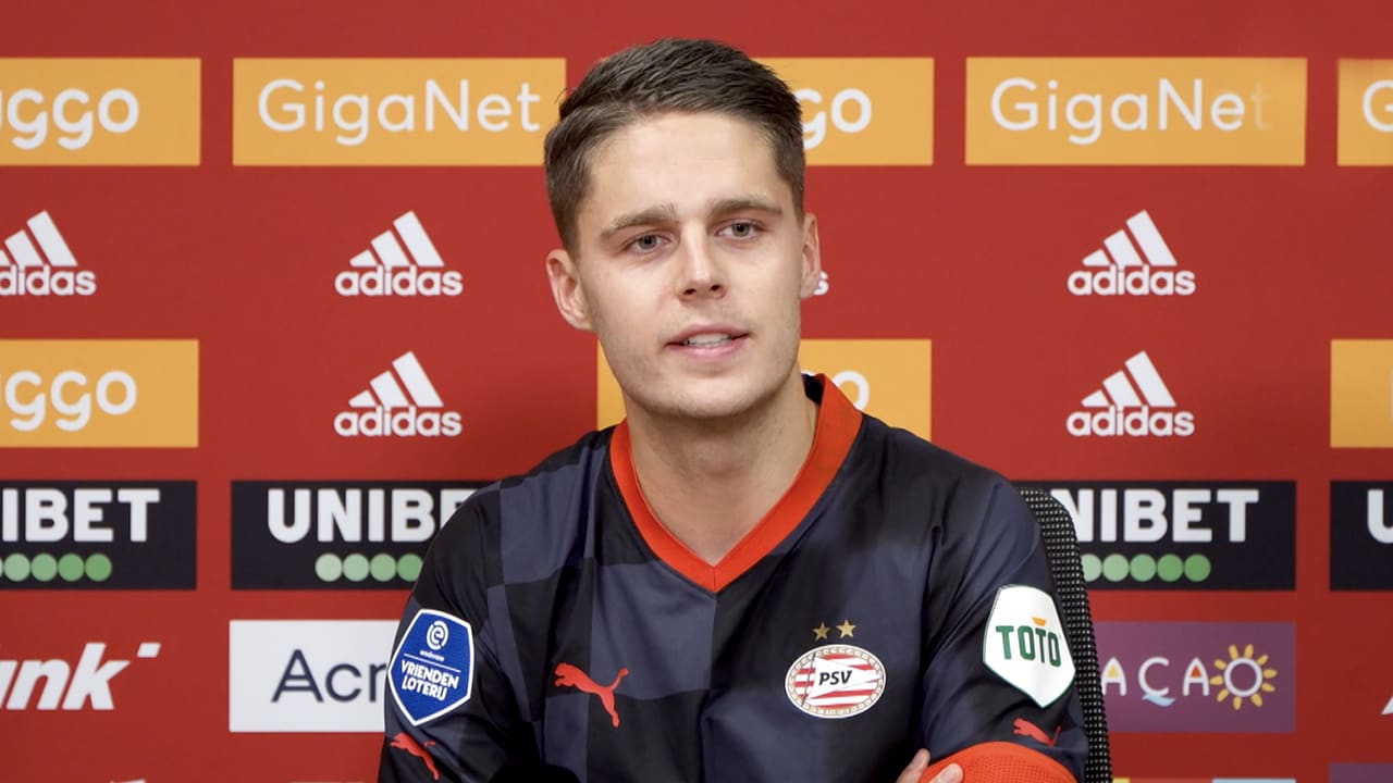 Veerman over opstootje: 'Ik zag een Ajax-speler Luuk de Jong keihard duwen'