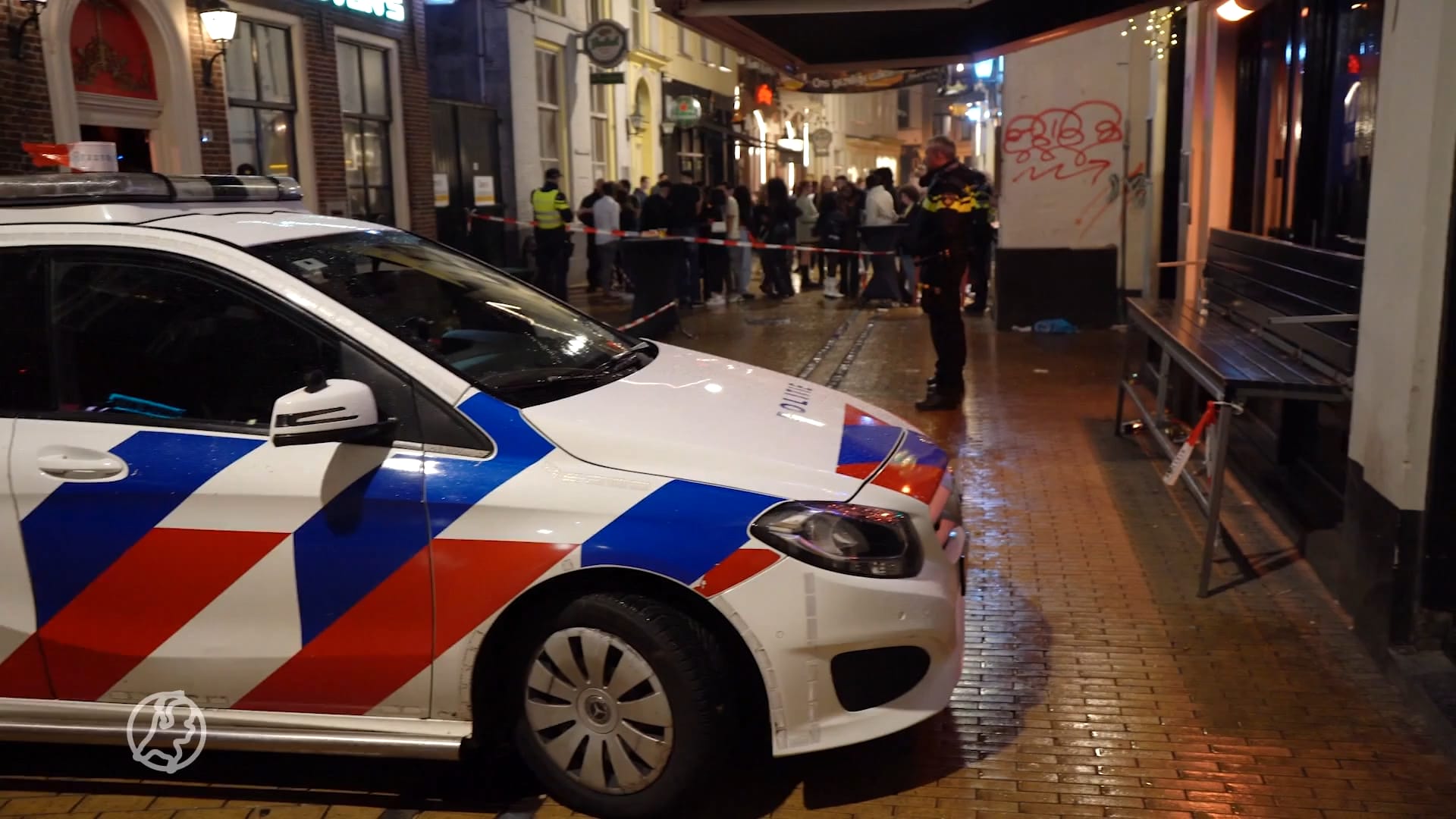 Man lost schot in drukke kroeg in Groningen