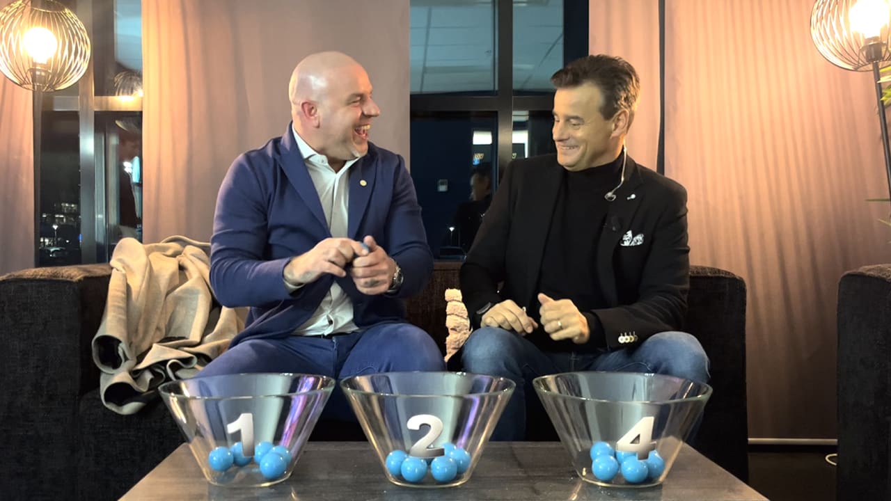 Wilfred en Andy oefenen EK-loting: 'Wat zitten we hier nou te doen?'