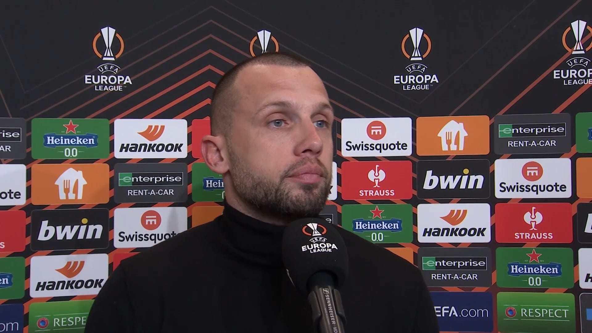 Heitinga: 'Bij vlagen was het veldspel aardig, maar daar heb je geen reet aan'