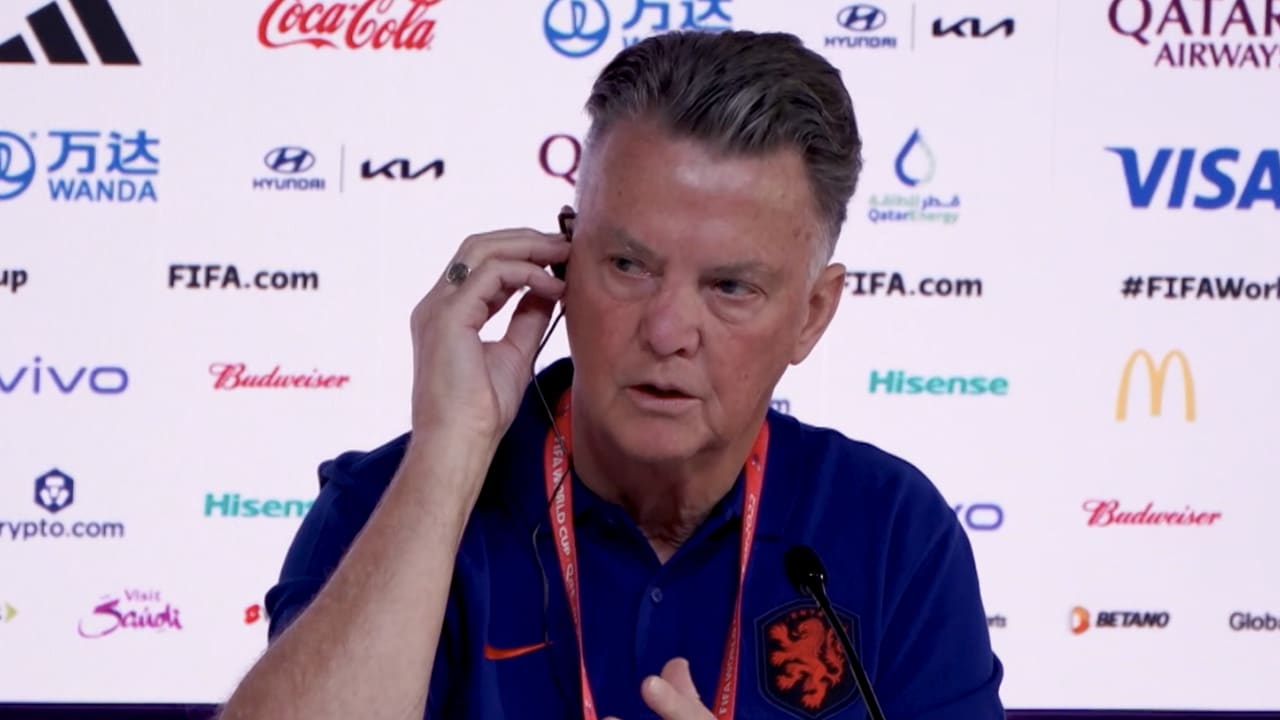 Van Gaal verklapt: 'Als Memphis niet meedoet, dan is Gakpo logisch'