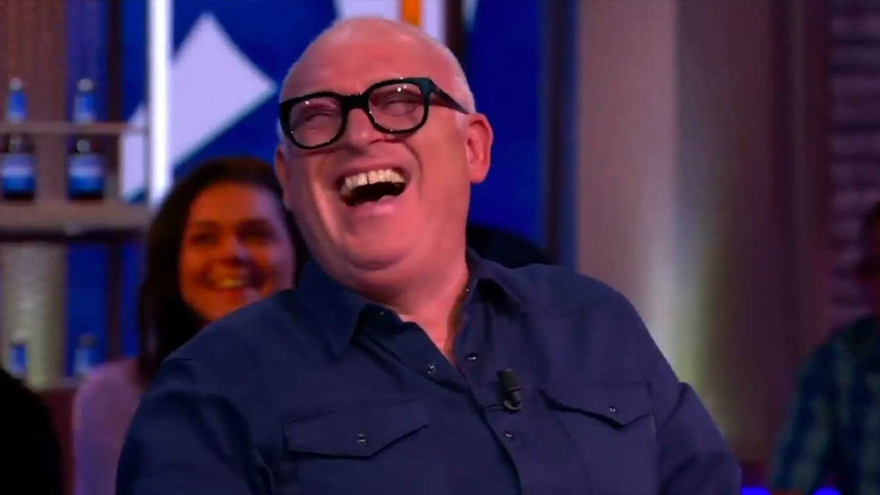 René in een deuk om foutje Dennis van der Geest: 'Van de verk...