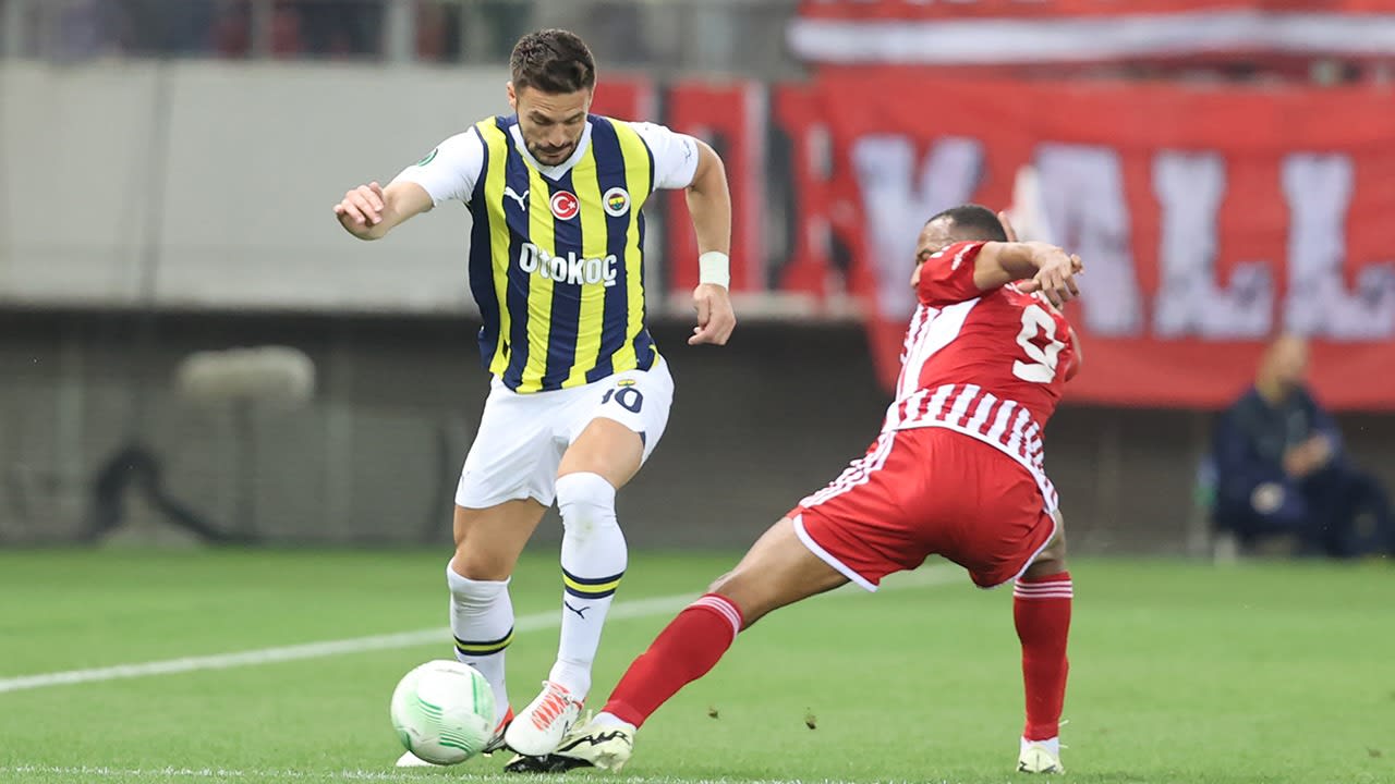 SAMENVATTING: Olympiakos - Fenerbahçe (kwartfinale Conference League)