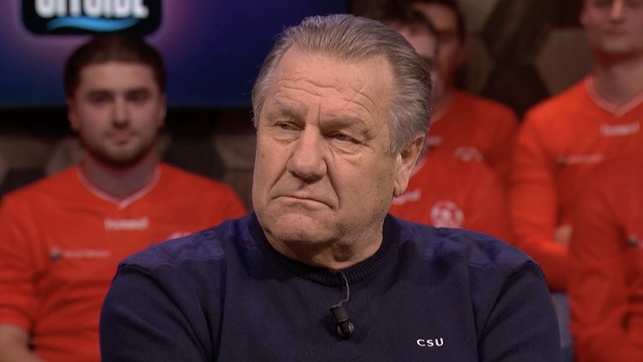 Jan vindt dat Ajax zich belachelijk maakt: 'Dit slaat natuurlijk helemaal nergens op!'