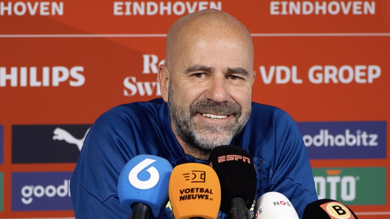 Bosz drukt journalist met de neus op de feiten: '23 jaar trainer, twee keer gebeurd'