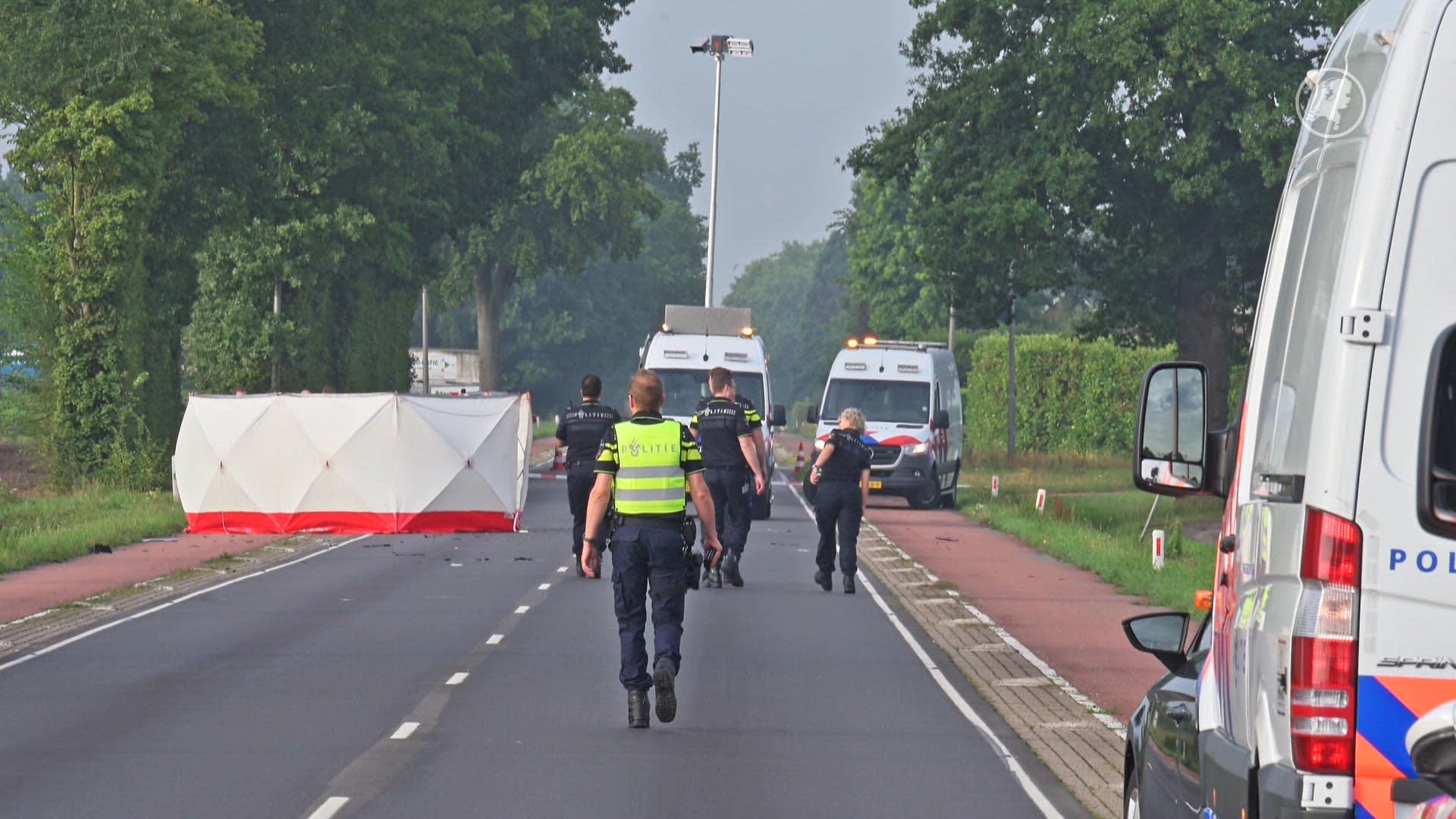 Voetganger overleden bij ongeluk op de N263 in Wernhout, weg afgesloten
