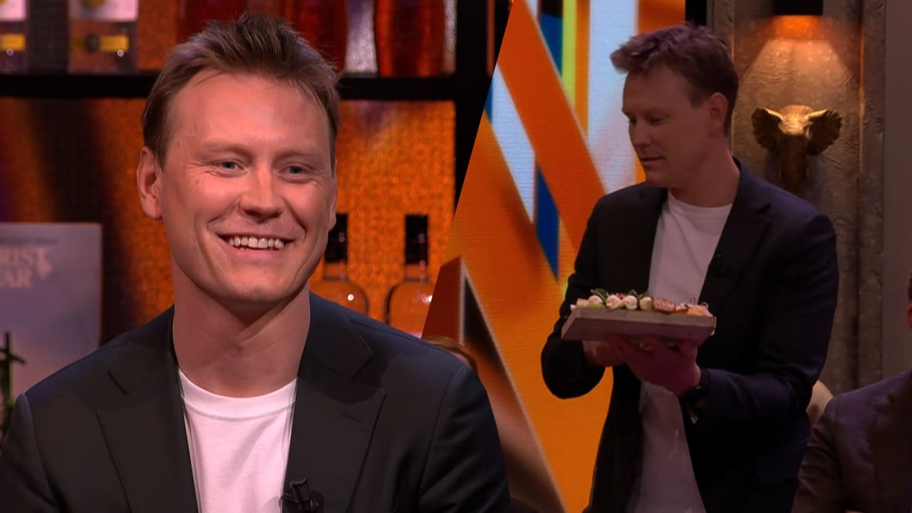 Sam Hagens geeft hapjes voor de Vandaag Inside-tafel weg aan publiek: ‘Ze keken héél hongerig!’