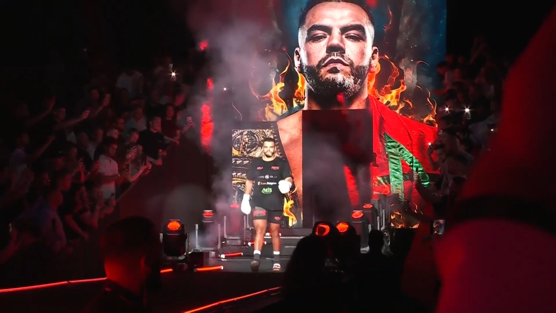 WALKOUT Tarik Khbabez - GLORY 100