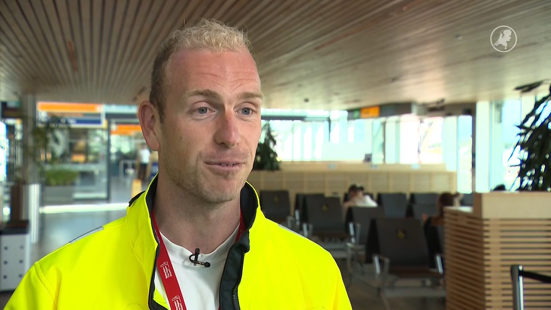 Geen chaos: Joep helpt jou richting vakantie op Rotterdam Airport