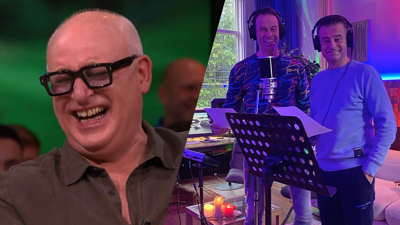 René lacht om zingende Wilfred en Bas: ‘Niet tijd dat we hem tegen zichzelf in bescherming nemen?’